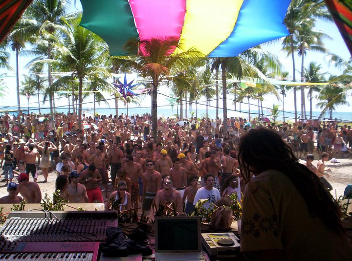 Universo Paralello Festival 4 - Nye 2004/2005 @ Pratigi - Brasil
